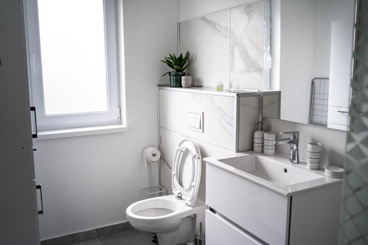 Cozy Apartment In Dumbravita Dumbravita  외부 사진