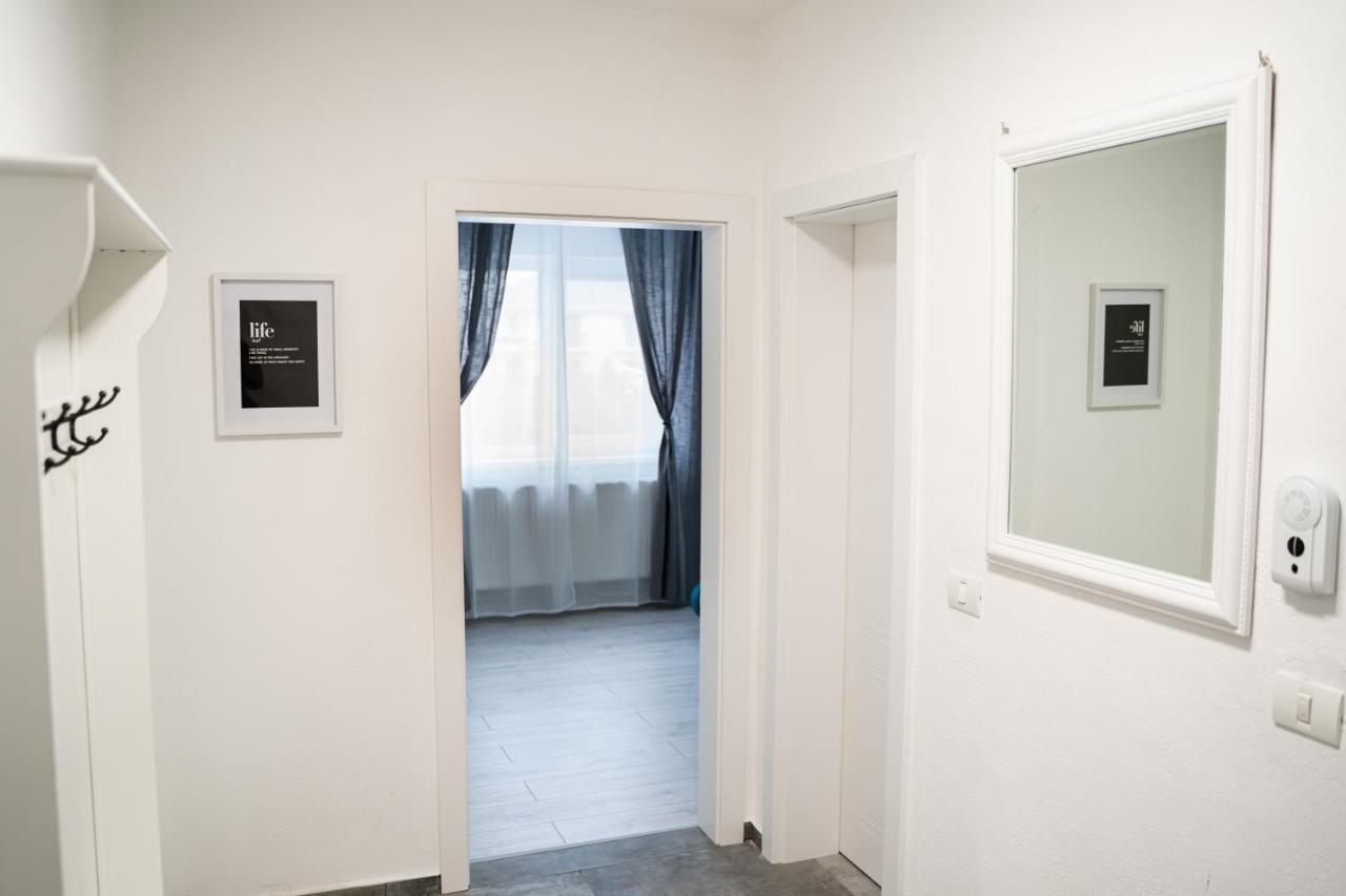 Cozy Apartment In Dumbravita Dumbravita  외부 사진